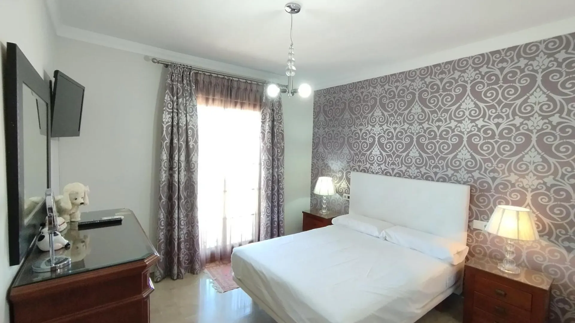 Adosado Centro Urbano 3 Dorm Patio Terraza Wi-Fi Puente Genil 1-6 Huesped Apartment 0*,  Spain