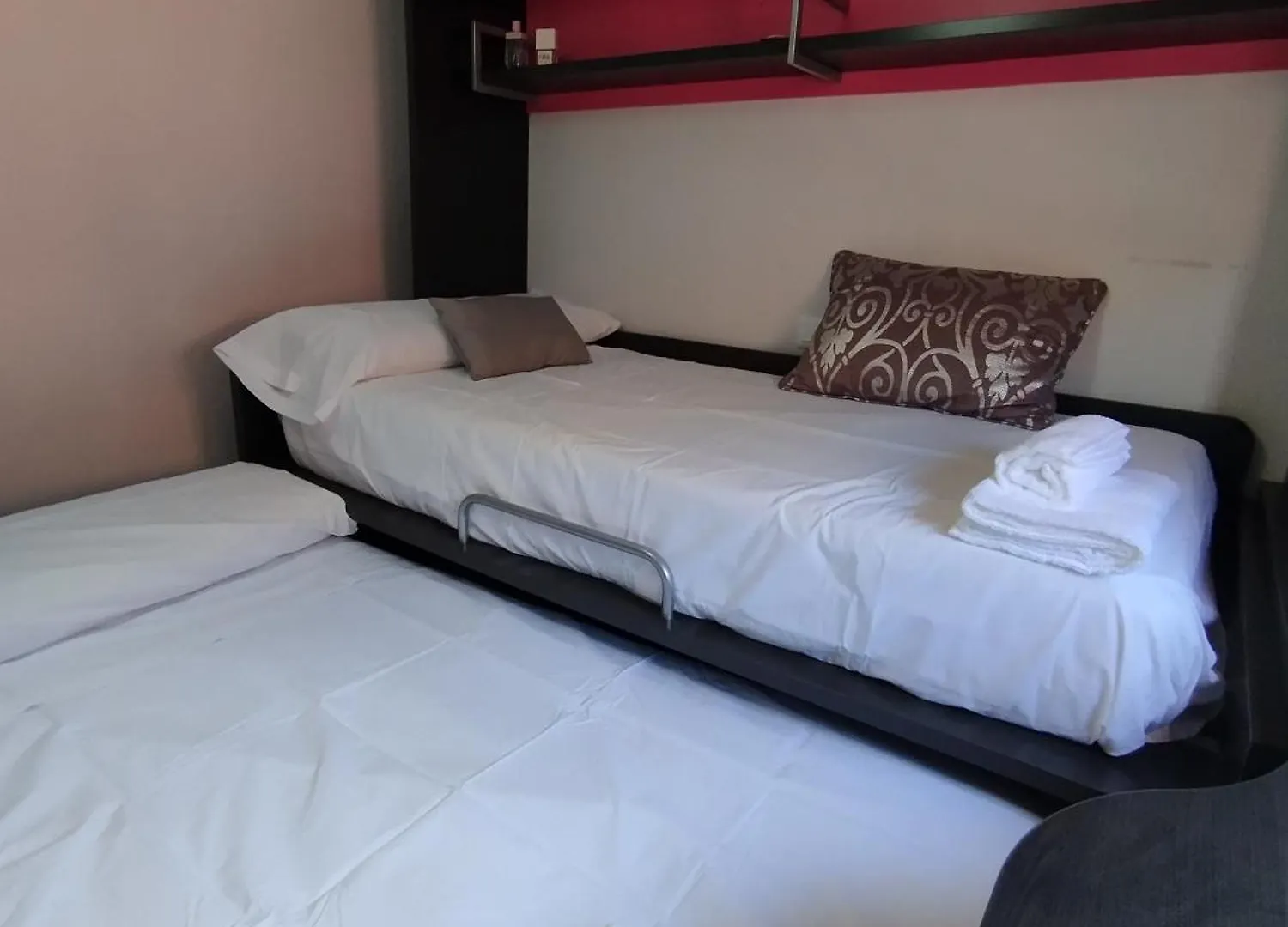 Adosado Centro Urbano 3 Dorm Patio Terraza Wi-Fi Puente Genil 1-6 Huesped Apartment 0*,